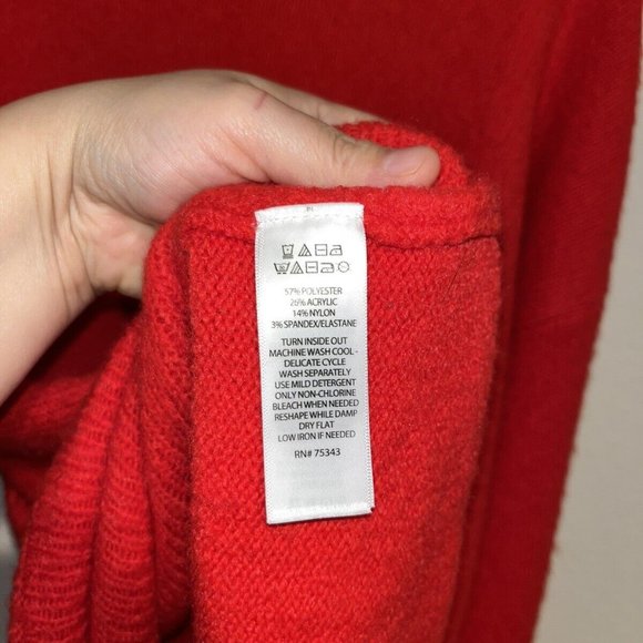 NEW Cupcakes & Cashmere Women Size XL Sweater Heart Colorblock Red Pink Knit Top - Picture 5 of 6